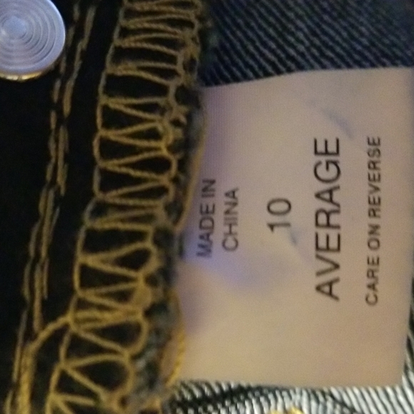 NWOT! NY&Co Dk. Denim Wash Curvy Skinny Jeans - Picture 4 of 5